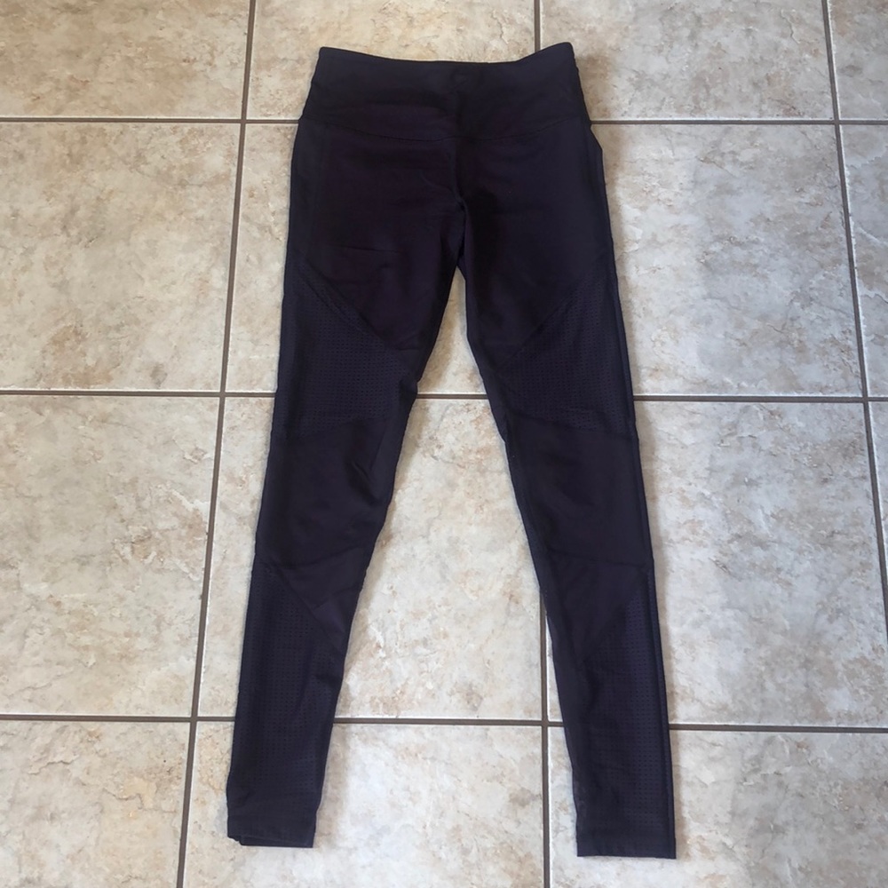 Victoria secret workout leggings